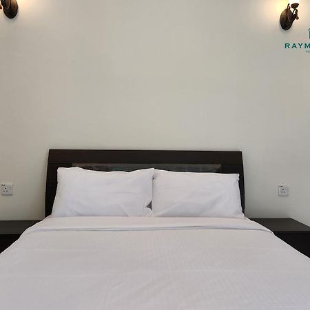 99 Kelawei Appartement George Town Buitenkant foto
