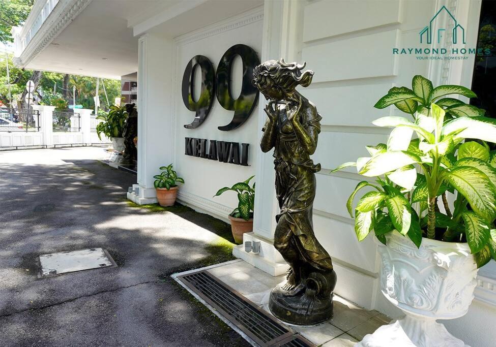 99 Kelawei Appartement George Town Buitenkant foto