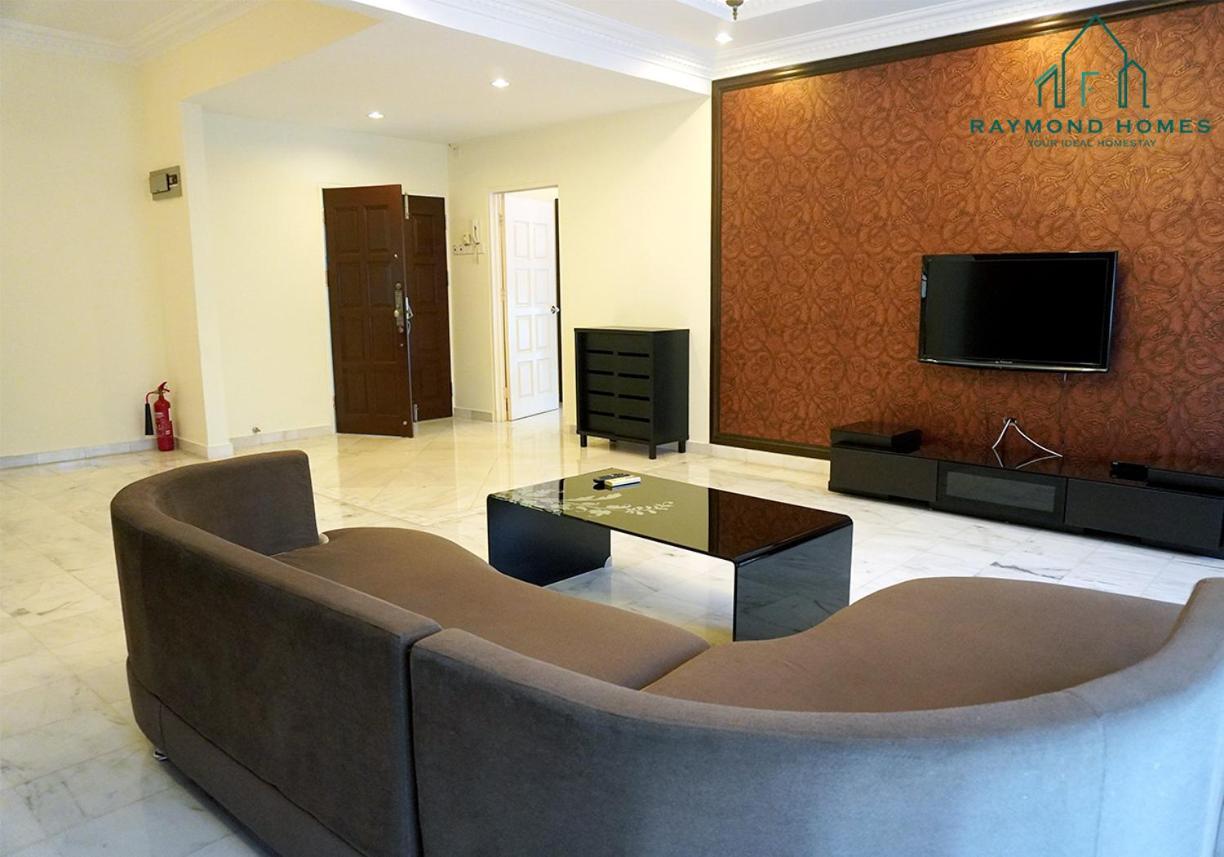 99 Kelawei Appartement George Town Buitenkant foto