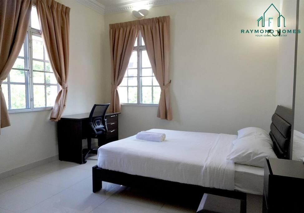 99 Kelawei Appartement George Town Buitenkant foto