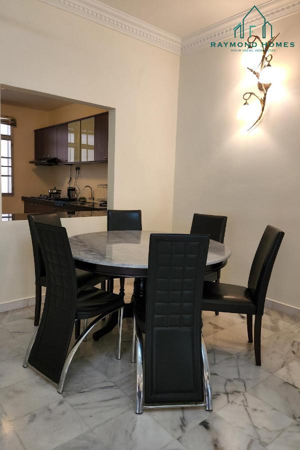 99 Kelawei Appartement George Town Buitenkant foto