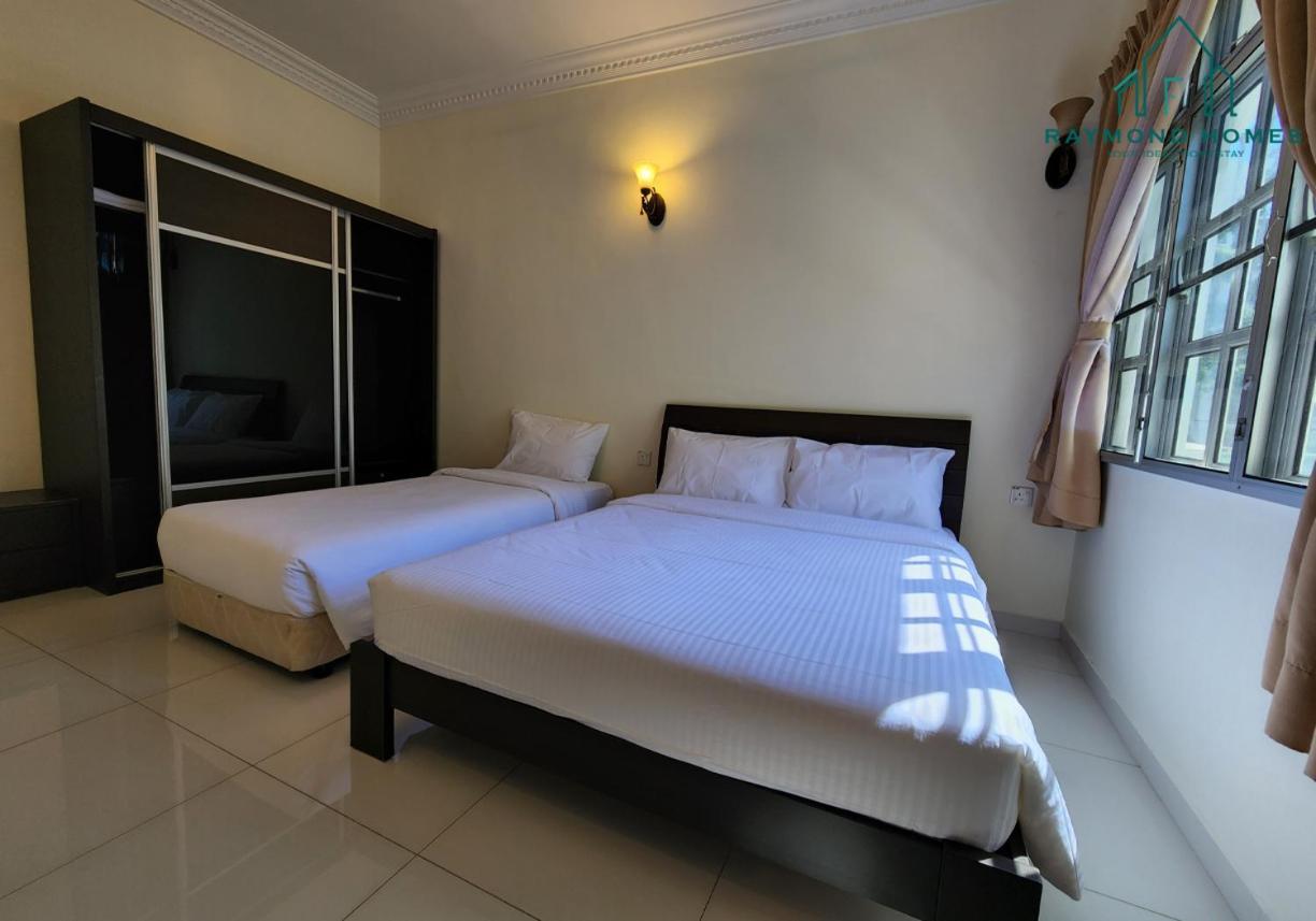 99 Kelawei Appartement George Town Buitenkant foto